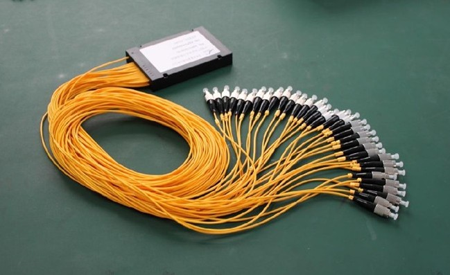 1分32盒式分光器